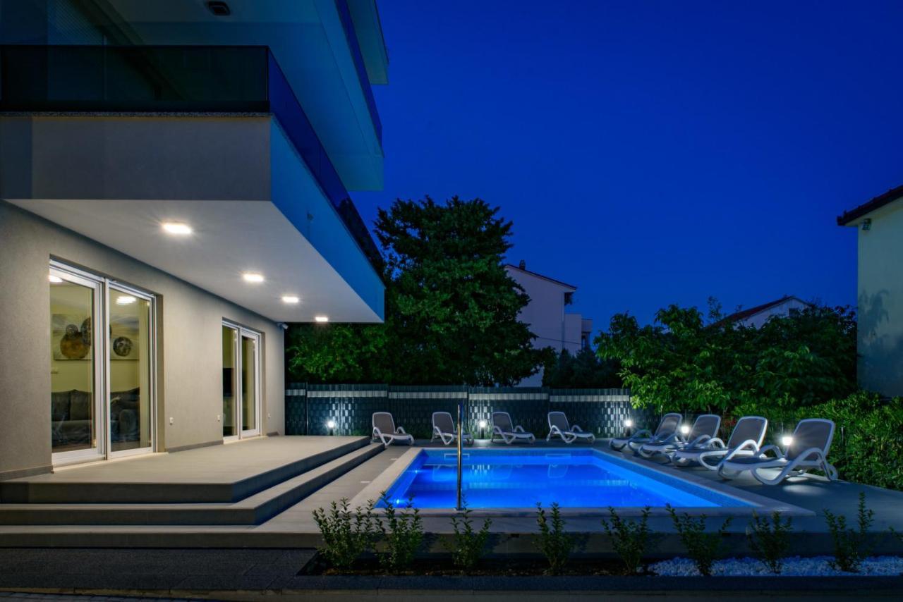 Seka Apartments With A Pool Kaštela Extérieur photo